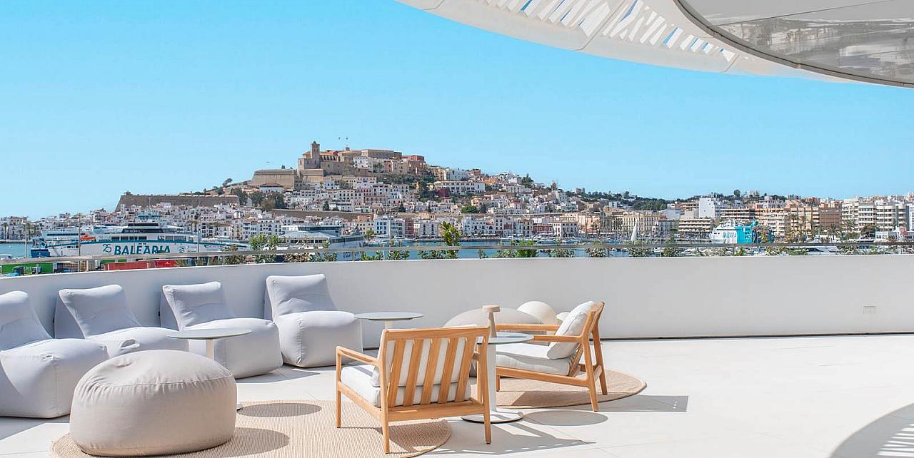Iconic Luxury Apartments with Sea Views