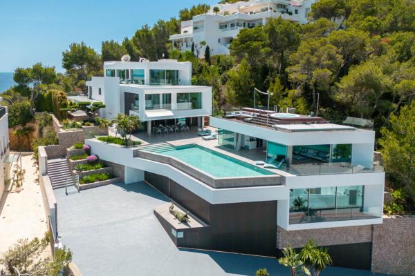 Ultra-Modern Luxury Villa for Sale