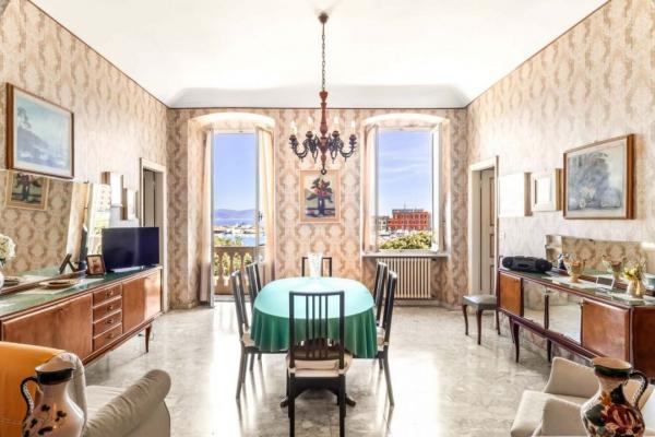 Prestigious Seafront Apartment for Sale