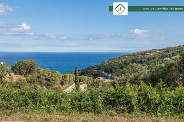 Off-Plan Luxury Villa with Sea Views