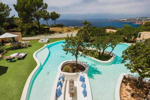 Villa for sale in Cala Moli - Ibiza