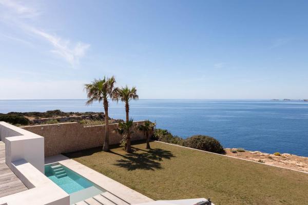 Frontline Luxury Villa for Sale