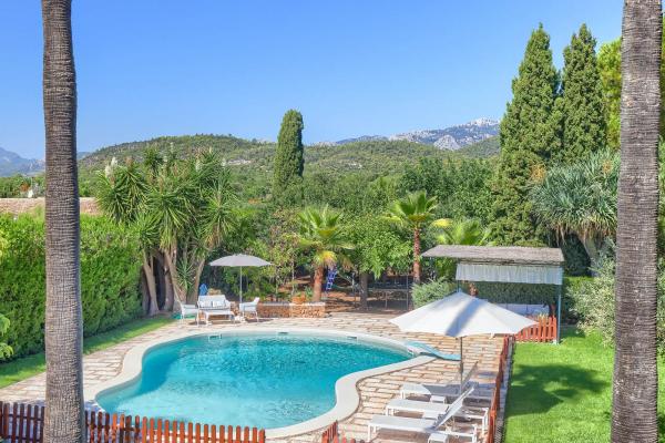 Luxury Finca for Sale in Santa Maria Mallorca