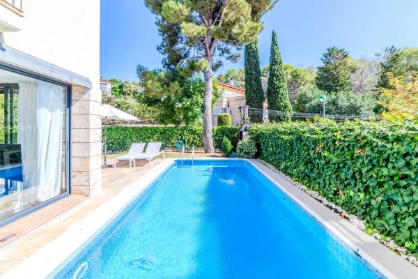Sea View Villa for Sale in Vallpineda, Sitges
