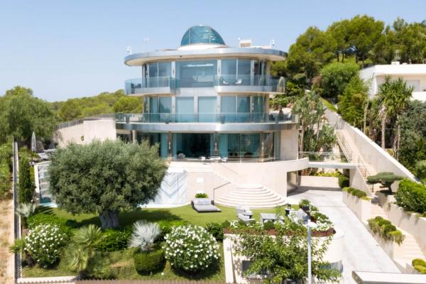 Luxury Villa for Sale in Can Girona