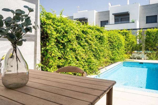 Contemporary Townhouse for Sale in La Ribera, Palma de Mallorca