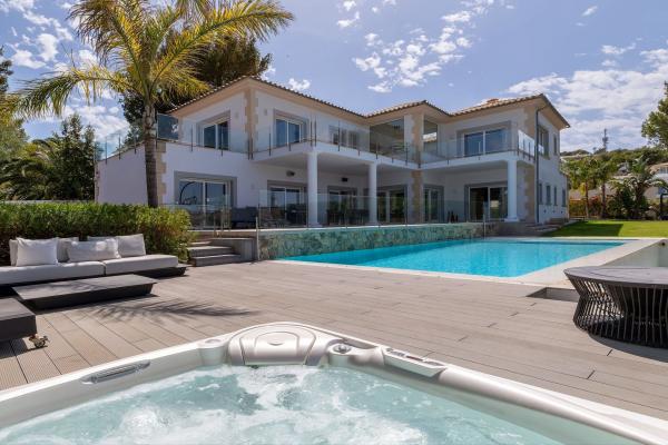 Villa for sale in Santa Ponsa - Mallorca