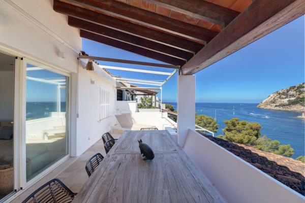 Light and Spacious Apartment for sale in Port d'Andratx Mallorca