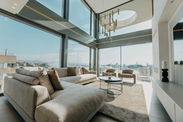 Contemporary 4 Bedroom Apartment with Sea Views in Palma de Mallorca