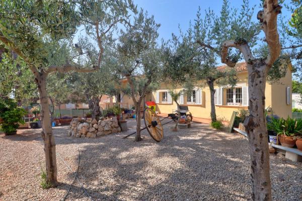 Villa for sale in Mallorca - Santa Ponsa