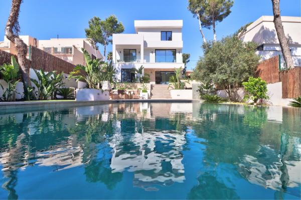 Four Bedroom Villa for sale in El Toro - Mallorca
