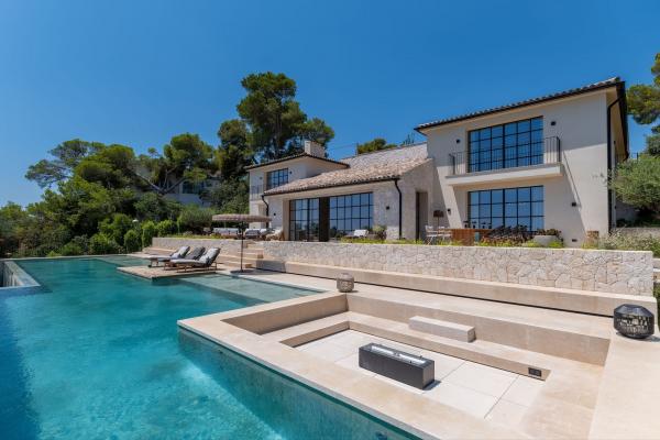 Elegant Villa for sale in Mallorca - Bendinat