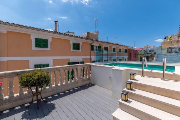 5 Bedroom Townhouse in Palma de Mallorca Old Town