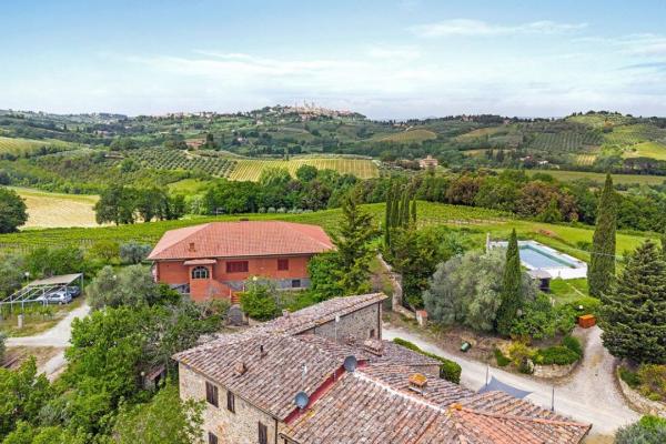 Winery Estate with Pool and Views of San Gimignano for Sale in Tuscany
