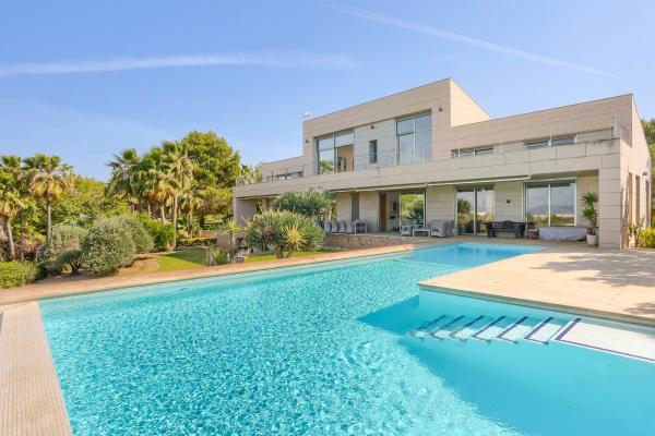 Luxury Villa for Sale Near Puntiró Golf Course, Mallorca