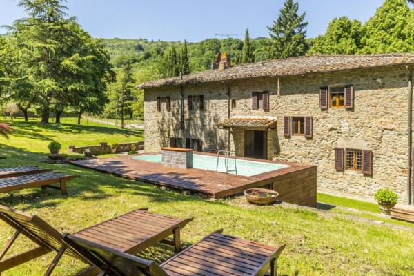 Historic Chianti Country House with Pool and Guest Accommodation