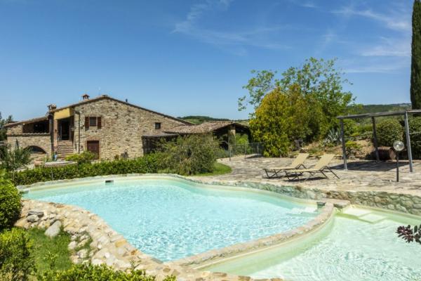 Historic Chianti Villa for Sale with Pool, Olive Grove & Panoramic Views in Castellina in Chianti