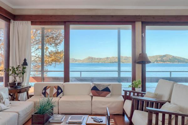 Frontline Luxury Villa for Sale in Bonaire, Mallorca