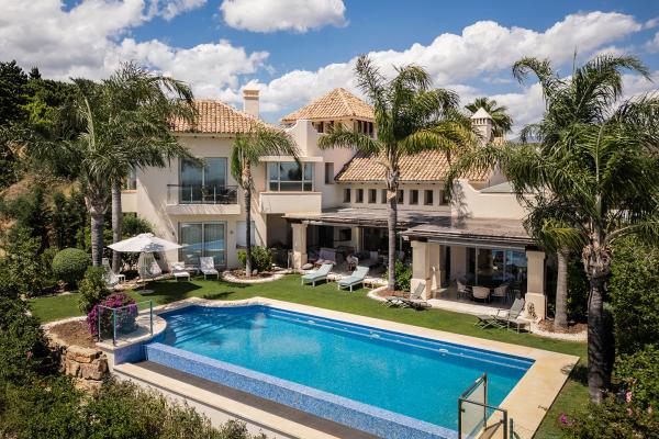 5 Bedrooms Villa for sale in Los Flamingos Benahavis 