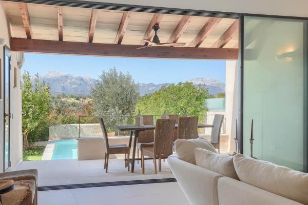 Exquisite Townhouse for Sale