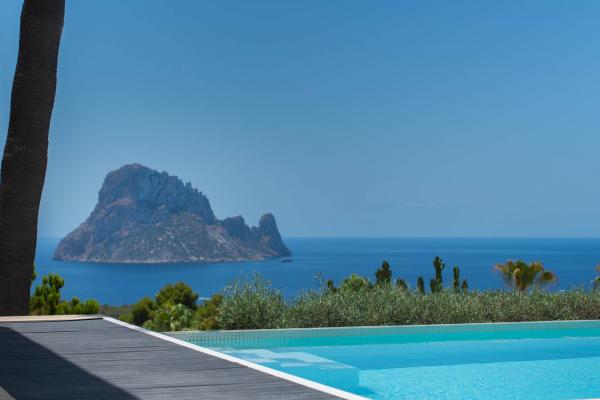 Modern Luxury Villa for Sale in Cala Carbo