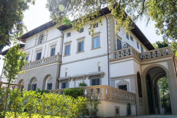 Renovated historic apartment for sale in Firenze - Fiesole