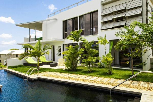 Bagatelle Lime Yard 