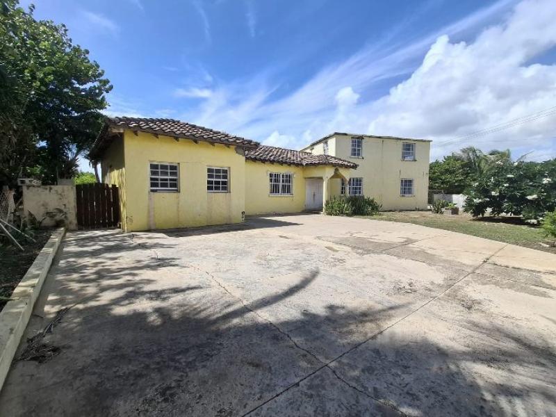 38 Seascape Inch Marlow