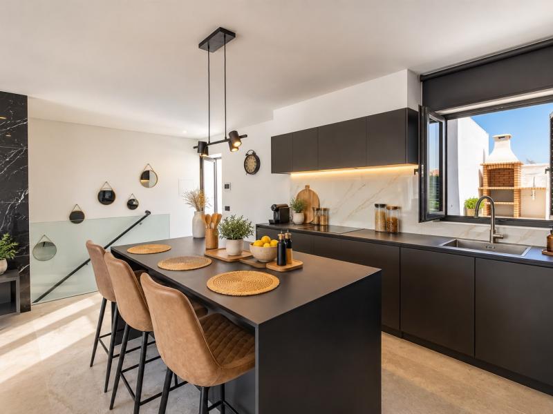 Unique Renovated 3 Bedroom House with Amazing Sea Views in Historical Albufeira , Albufeira 