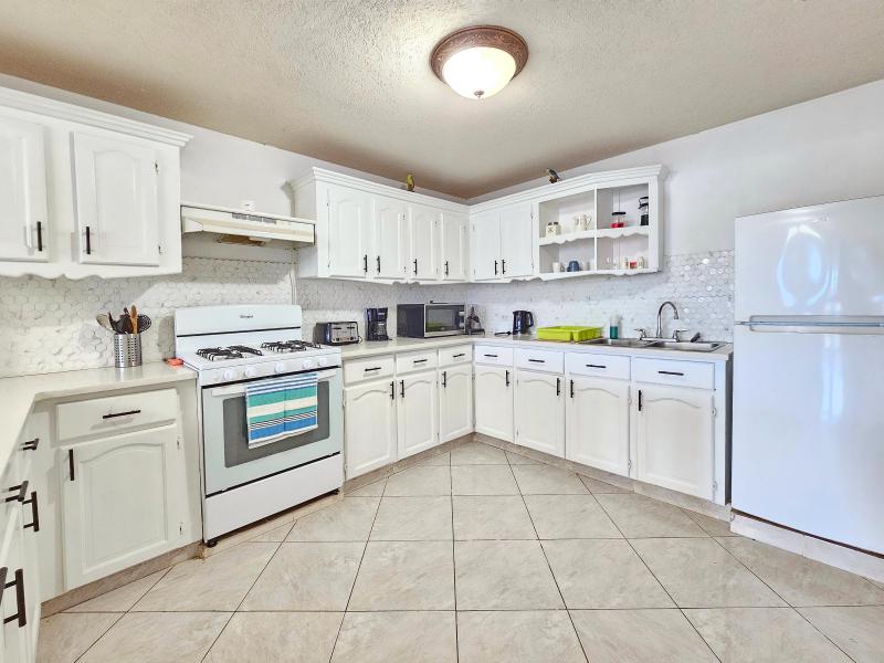 Fairholme Gardens 36 , Christ Church , St James 