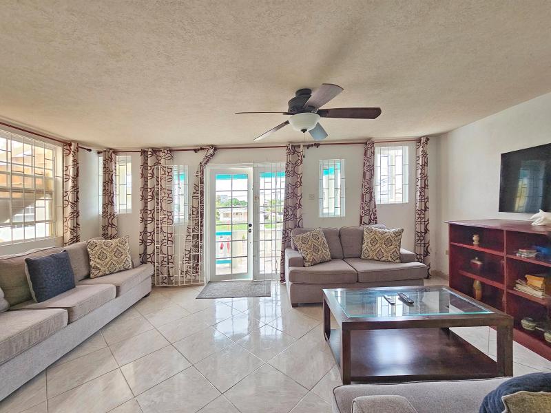 Fairholme Gardens 36 , Christ Church , St James 