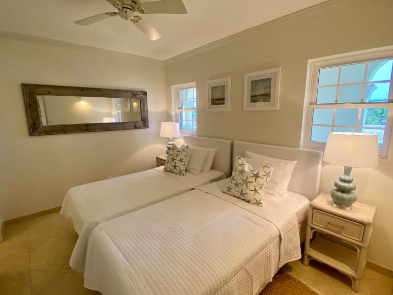 Sapphire Beach 403 - Beachfront , Beach Front , Christ Church , South Coast 