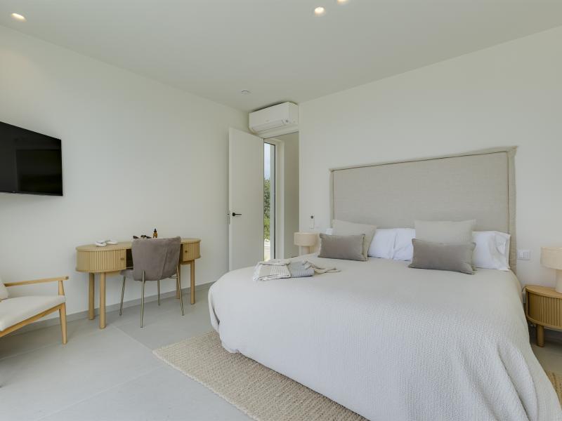 Newly Built Contemporary 3 Bedroom Villa with Sea Views for Sale , Santa Barbara De Nexe 