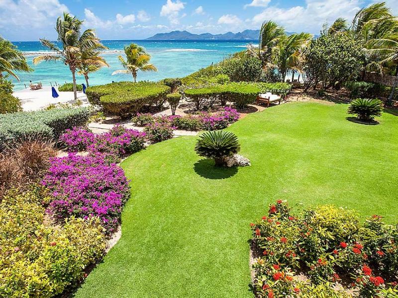 Villa Indigo - Beachfront , Little Harbour 