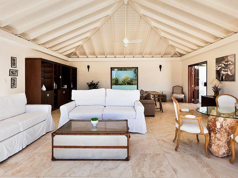 Le Bleu Estate , Little Harbour 