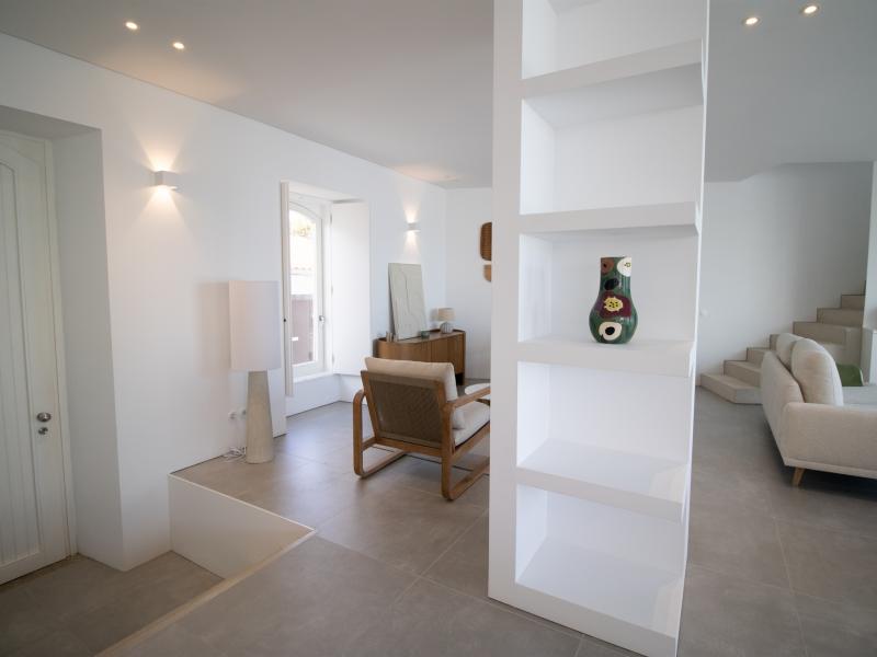 Renovated Contemporary 3-Bedroom Villa , Albufeira 