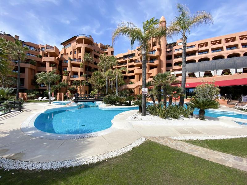 1 Bedrooms Apartment for sale in Kempinski Estepona , Estepona , Málaga 