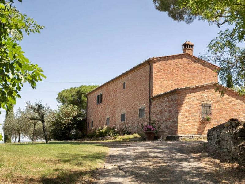 Country House/Farmhouse for sale for sale in Arezzo - Cortona , 