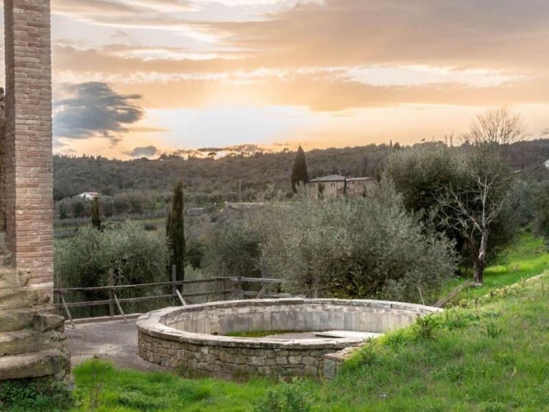 Tourism Hospitality for sale in Arezzo - Monte San Savino , 
