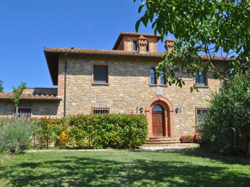 Country House/Farmhouse for sale for sale in Perugia - Castiglione del Lago , 