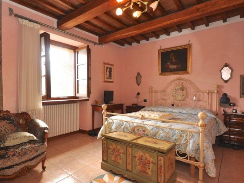 Country House/Farmhouse for sale for sale in Perugia - Castiglione del Lago , 