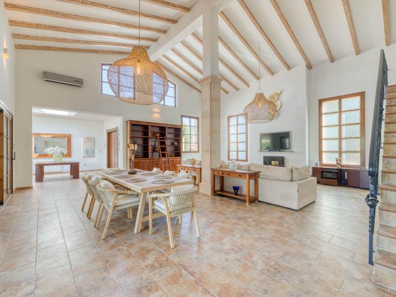 Mediterranean Villa with Pool and Guest Apartment , Palma Nova 