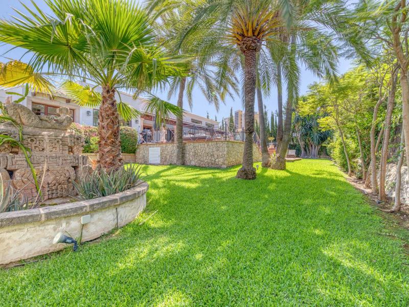 Mediterranean Villa with Pool and Guest Apartment , Palma Nova 