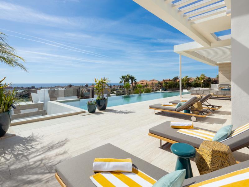 Modern Luxury Villa for Sale in Los Flamingos , Benahavis 