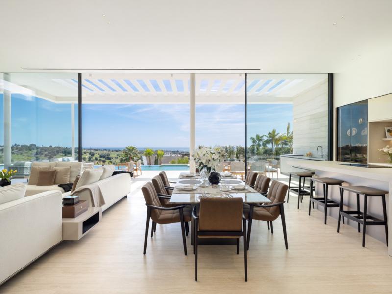 Modern Luxury Villa for Sale in Los Flamingos , Benahavis 