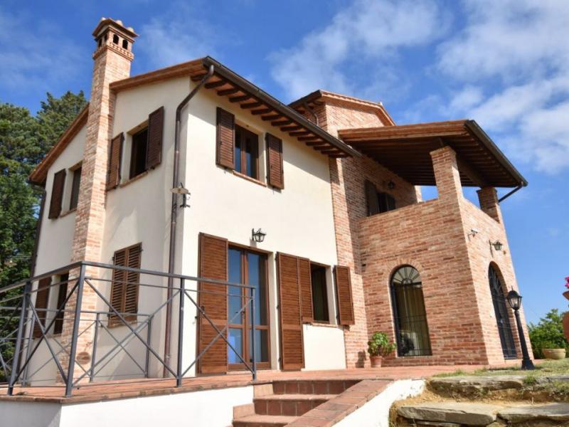 Exclusive 17th-century Umbrian villa , Umbria 
