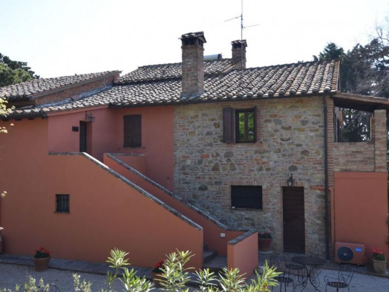 Exclusive 17th-century Umbrian villa , Umbria 