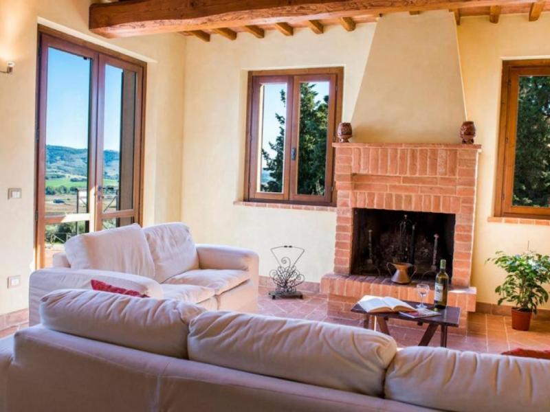 Exclusive 17th-century Umbrian villa , Umbria 