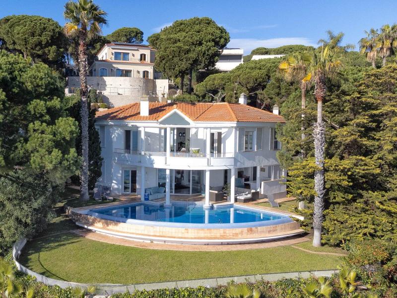 Elegant Seafront Villa for Sale in Mongoda , Costa Brava , Girona , Lloret de Mar 