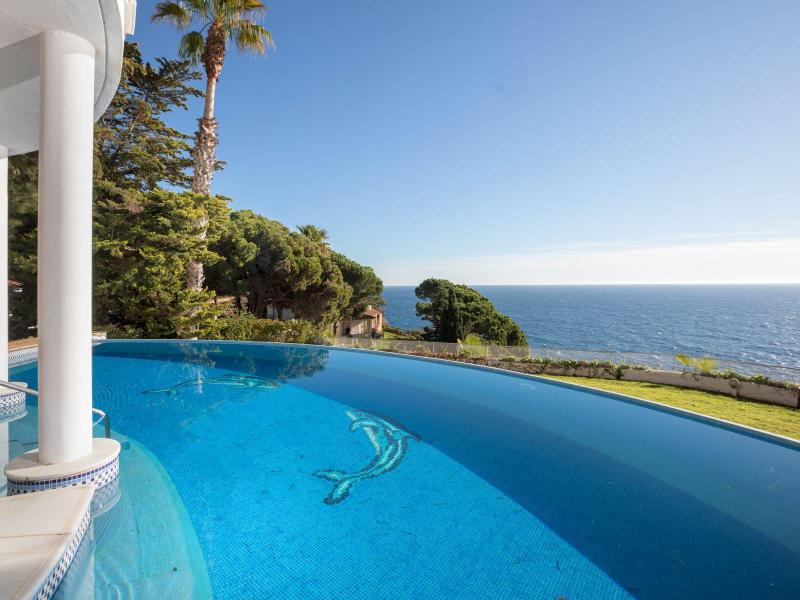 Elegant Seafront Villa for Sale in Mongoda , Costa Brava , Girona , Lloret de Mar 